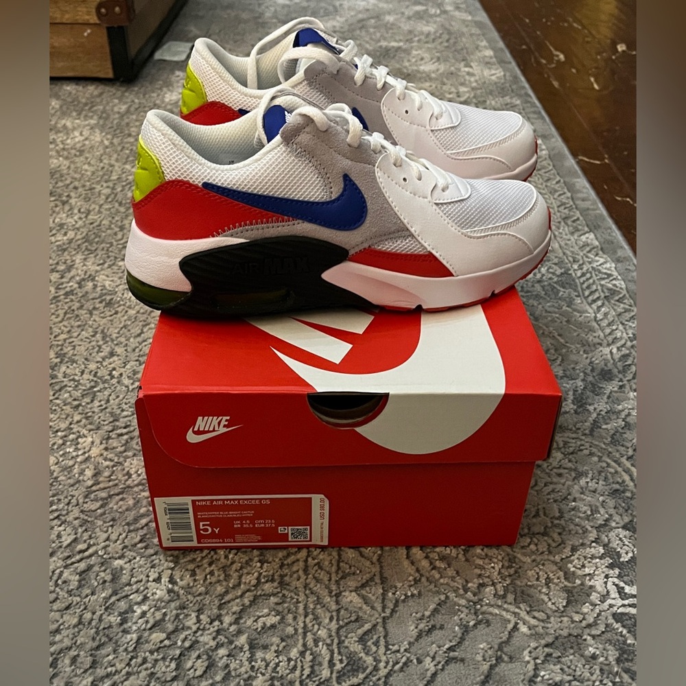 Nike Air Max Excee GS 5Y